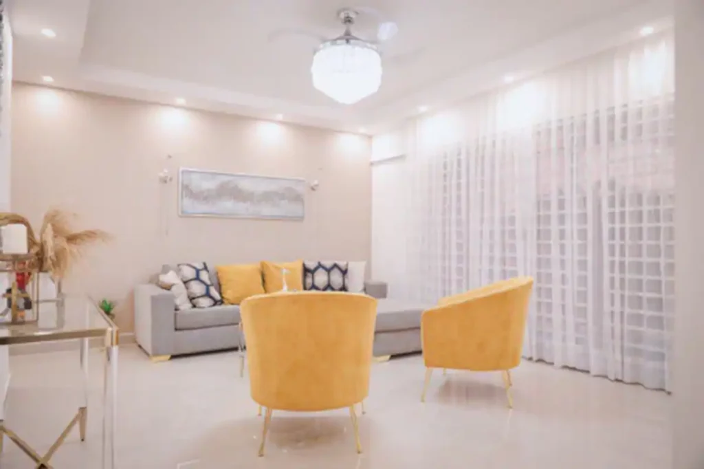 Violete Modern Apartment Sala